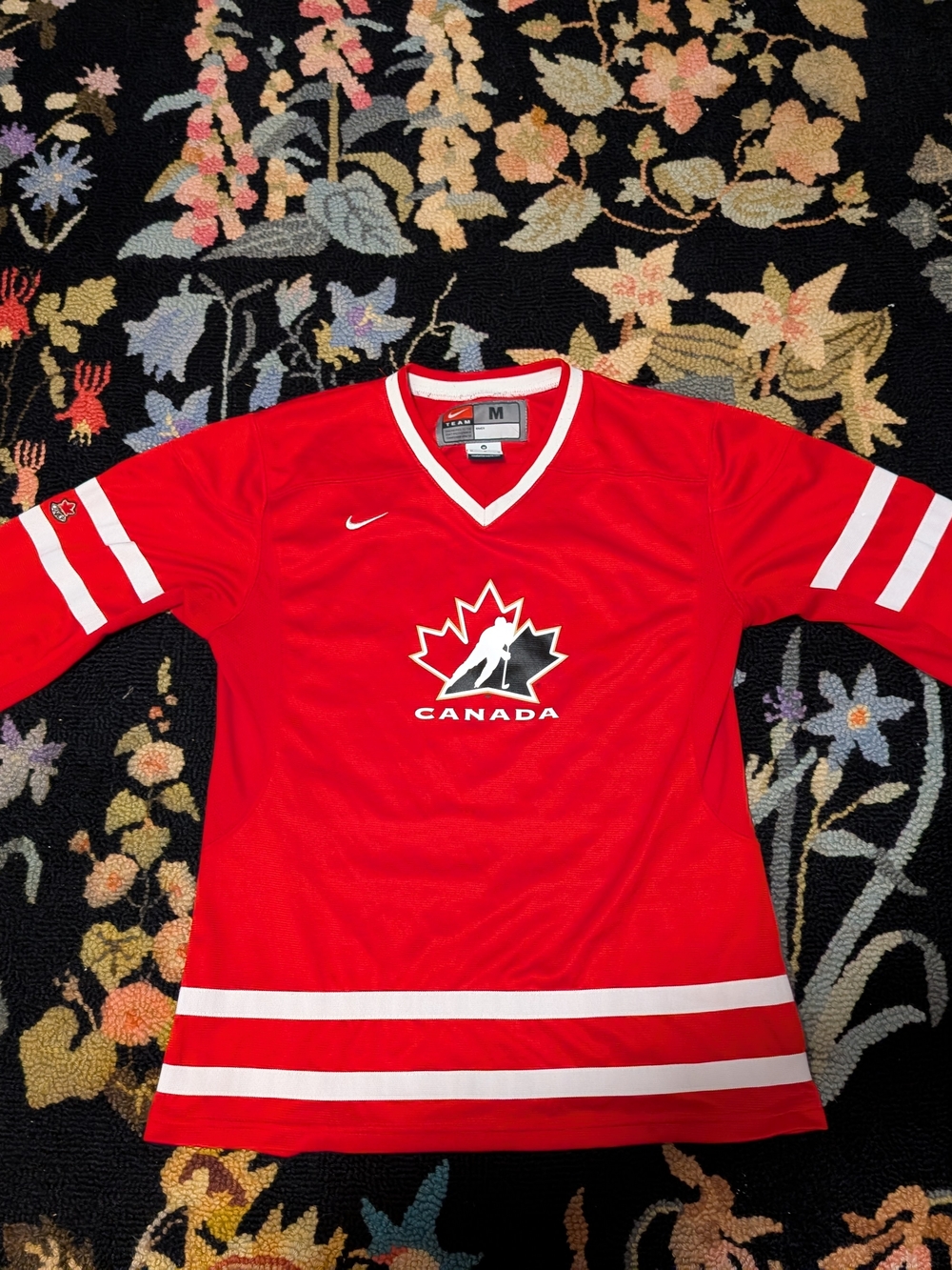 Nike Team Canada Hockey Jersey - Women's Cut